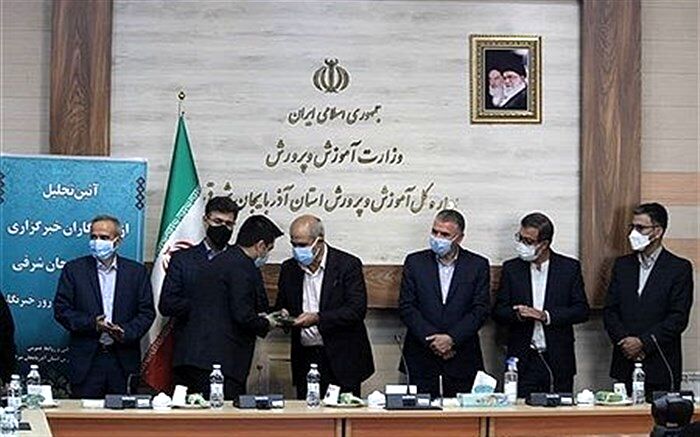 دارایی هر انسان دانایی اوست