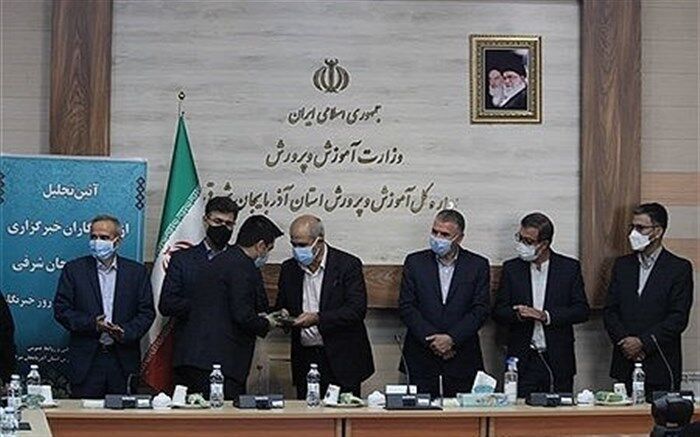 دارایی هر انسان دانایی اوست