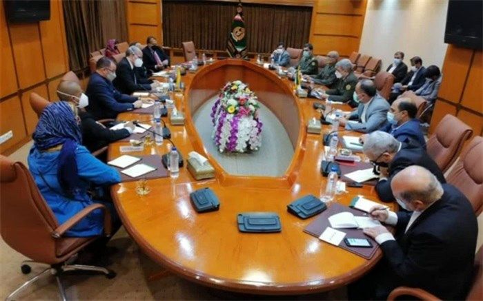 تاکید وزیر دفاع ایران بر تقویت همکاری با ونزوئلا