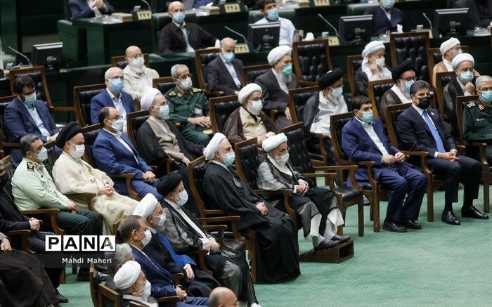 رئیسی: تحریم‌ها باید لغو شود؛ از هر طرح دیپلماتیک برای تحقق این هدف حمایت می‌کنم