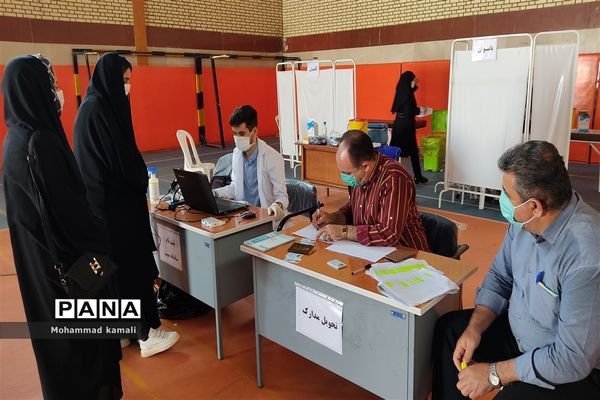 پایان روند واکسیناسیون فرهنگیان شهرستان محلات