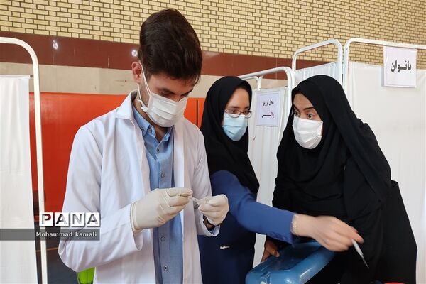 پایان روند واکسیناسیون فرهنگیان شهرستان محلات