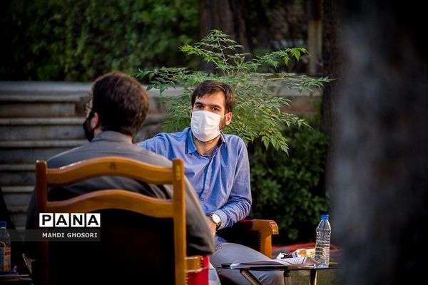 میزگرد بسیج دانشجویی قم با موضوع طرح صیانت از حقوق کاربران فضای مجازی