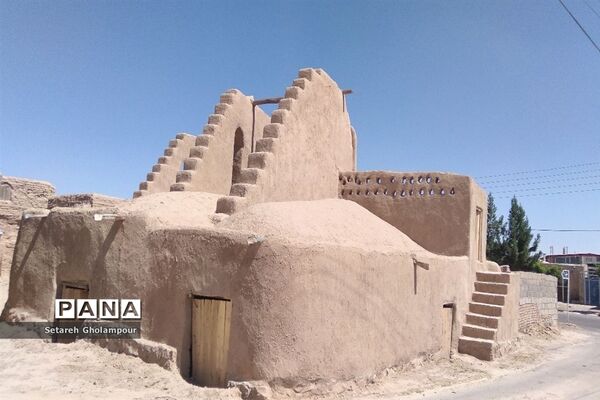 جلوه زیبا و باشکوه  آسیاب بادی شهرستان درمیان