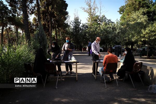 واکسیناسیون فرهنگیان در مدرسه ماندگار البرز