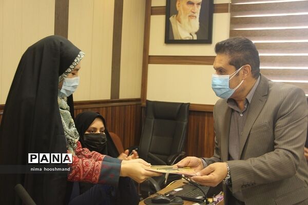 تجلیل از خبرنگاران فعال پانا ناحیه یک شهرری به مناسبت روز خبرنگار