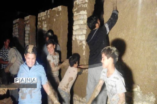 آماده سازی نمایشگاه «غنچه های خونین» در روستای باقرآباد قم