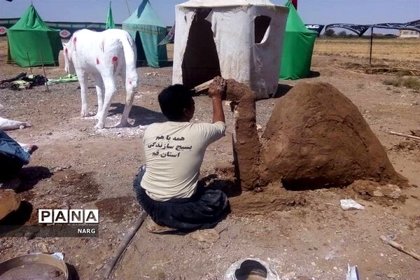 آماده سازی نمایشگاه «غنچه های خونین» در روستای باقرآباد قم