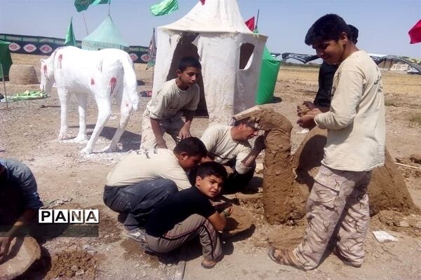 آماده سازی نمایشگاه «غنچه های خونین» در روستای باقرآباد قم