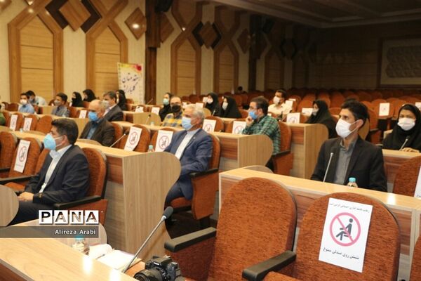 مراسم تجلیل از فعالان رسانه شهرستان کاشمر