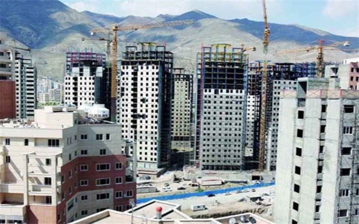 تدبیر وزارتخانه‌های راه و کار؛ کارگران زن سرپرست خانوار می‌توانند صاحب خانه شوند؟