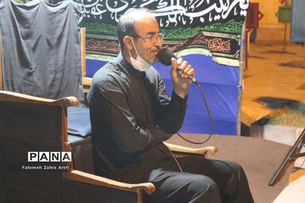 آغاز عزاداری دهه اول محرم در گلزار شهدای زابل