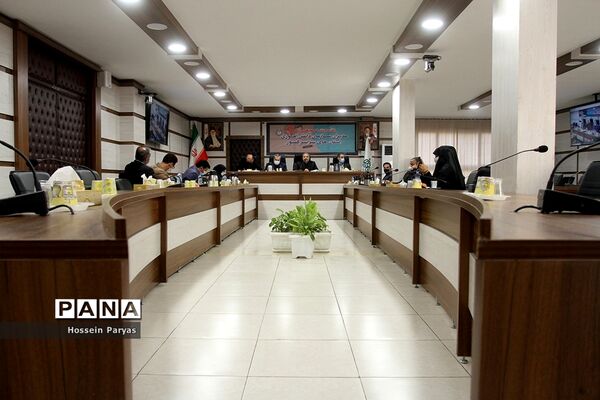نشست صمیمانه مدیران سازمان دانش آموزی استان‌های سراسر کشور