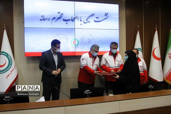 بازدید خبرنگاران از سازمان امداد و نجات جمعیت هلال احمر
