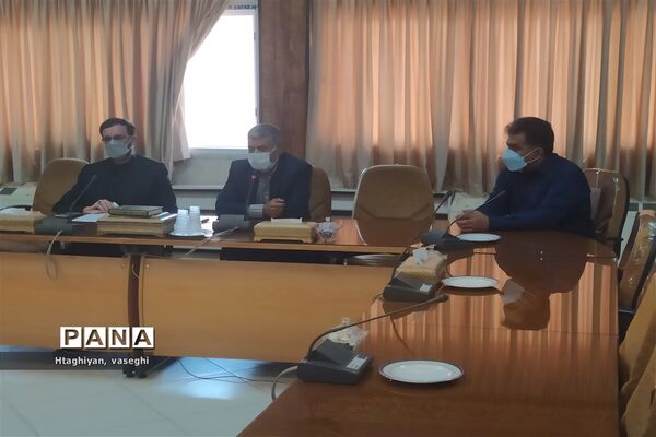 تقدیر از دانش آموز برتر جشنواره تابستان شاد و خبرنگاران برتر اداره آموزش وپرورش ناحیه4 استان اصفهان