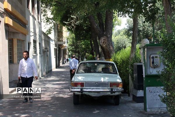 پیاده رو یا پارکینگ؟!