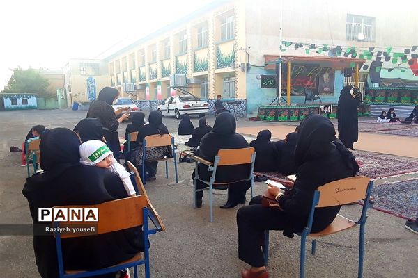 خونی که بر زمین کربلا ننشست