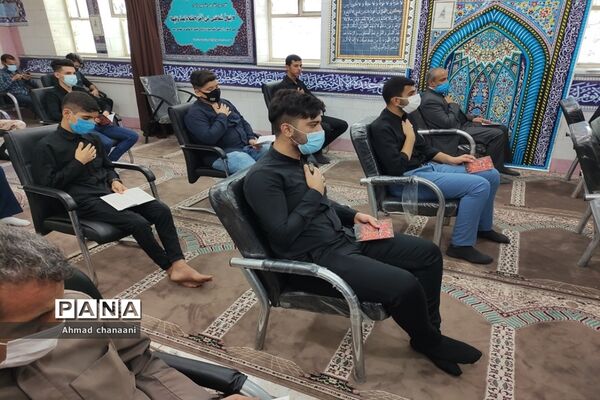 تجلیل از نفرات برتر مسابقات قرآنی کشور در آموزش و پرورش کارون