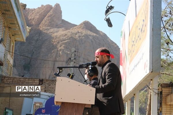 برگزاری سوگواره  احلی من العسل در جوار مرقد حاج قاسم سلیمانی