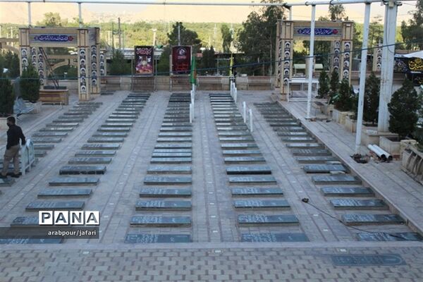 برگزاری سوگواره  احلی من العسل در جوار مرقد حاج قاسم سلیمانی