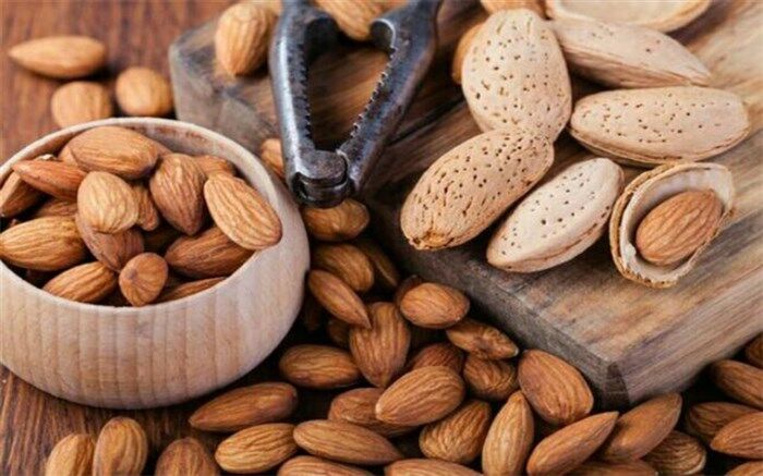 شیرین کردن بادام تلخ