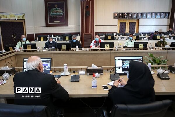 جلسه ستاد مدیریت و مقابله با بیماری کرونا استان تهران