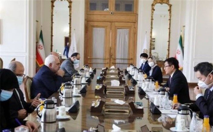 ظریف: ایران از شورای هماهنگی انتقال صلح‌آمیز قدرت در افغانستان حمایت می‌کند
