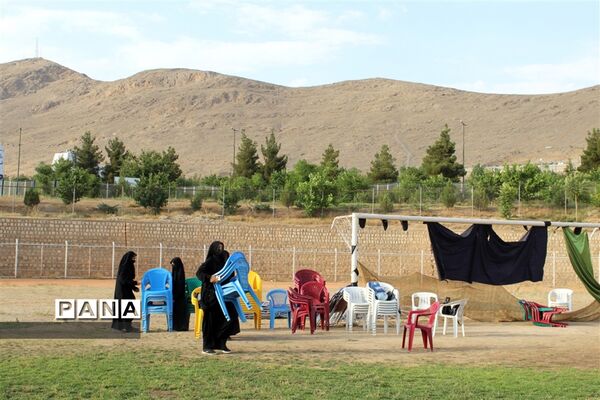 میدان داری دختران پرشور عاشورایی