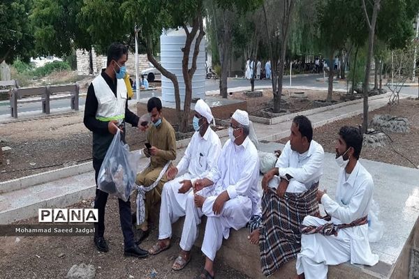 توزیع ماسک رایگان در چابهار