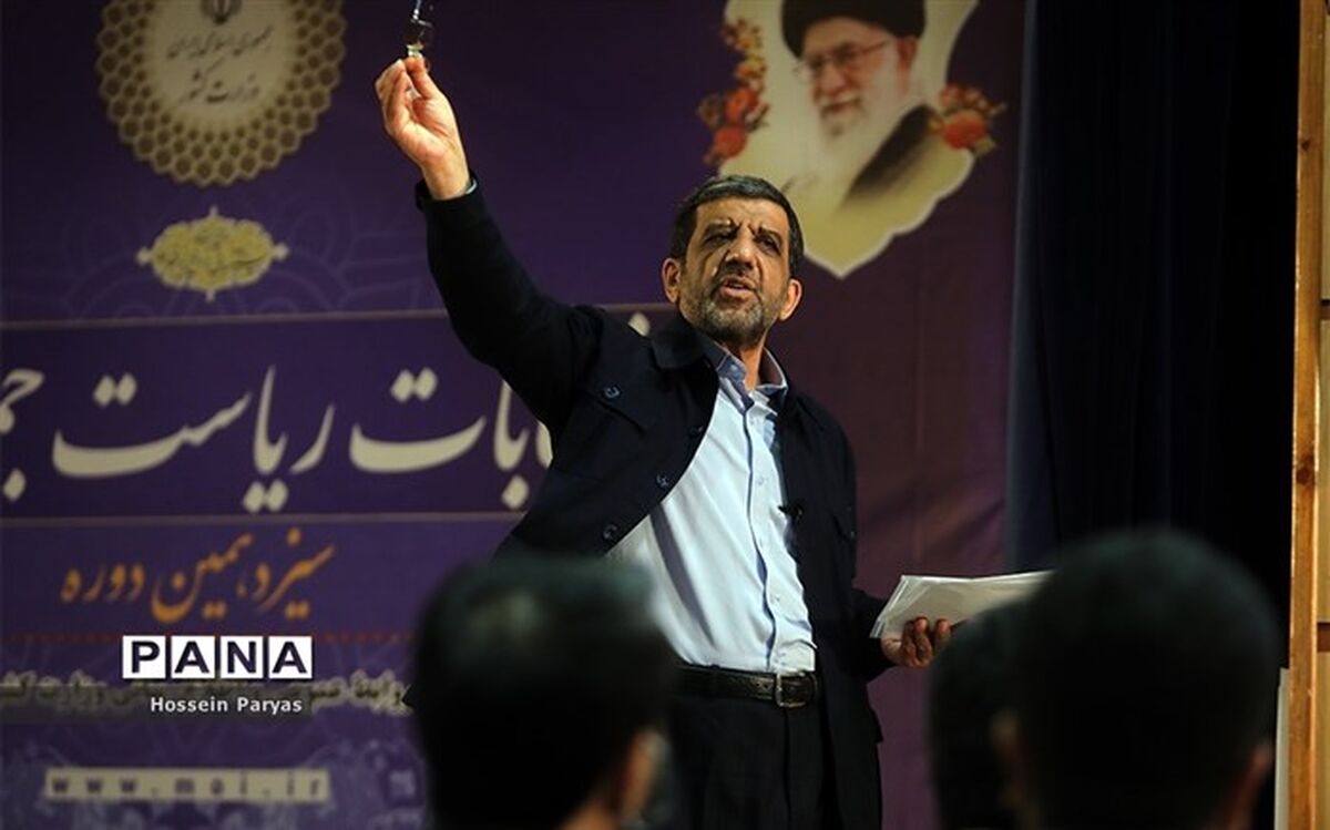 آینده ضرغامی در وزارت میراث فرهنگی 