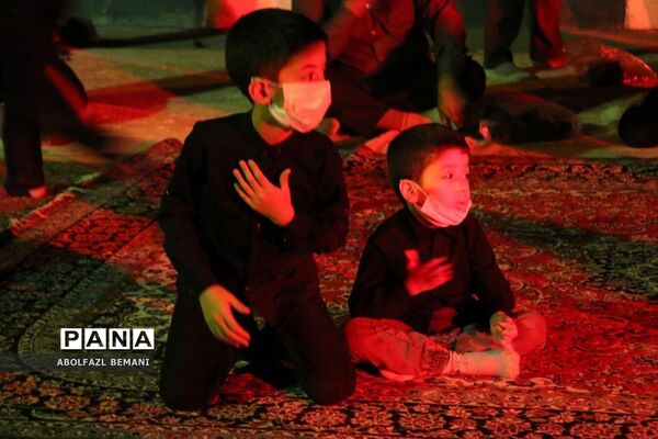 عزاداری شب تاسوعا در بوستان کودک قم