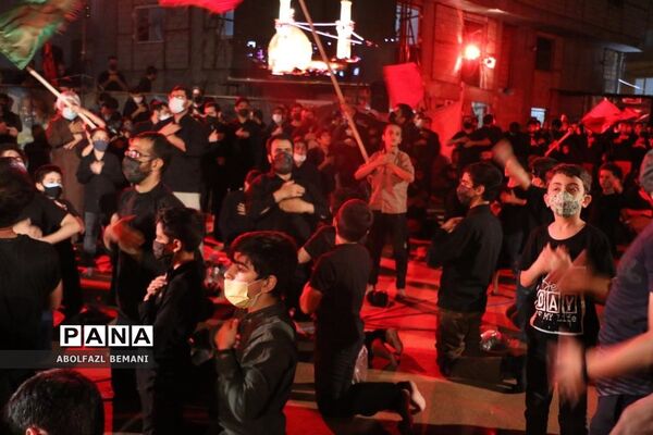 عزاداری شب تاسوعا در بوستان کودک قم