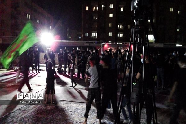 برگزاری  مراسم شب تاسوعای حسینی در شهرک آبشناسان شهرستان رباط کریم