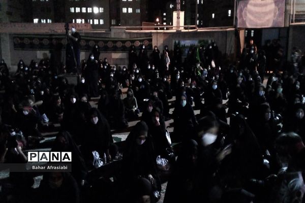 برگزاری  مراسم شب تاسوعای حسینی در شهرک آبشناسان شهرستان رباط کریم