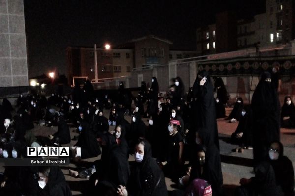 برگزاری  مراسم شب تاسوعای حسینی در شهرک آبشناسان شهرستان رباط کریم