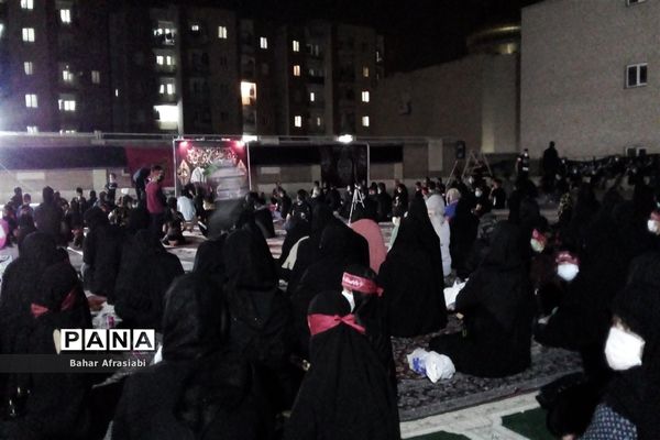 برگزاری  مراسم شب تاسوعای حسینی در شهرک آبشناسان شهرستان رباط کریم