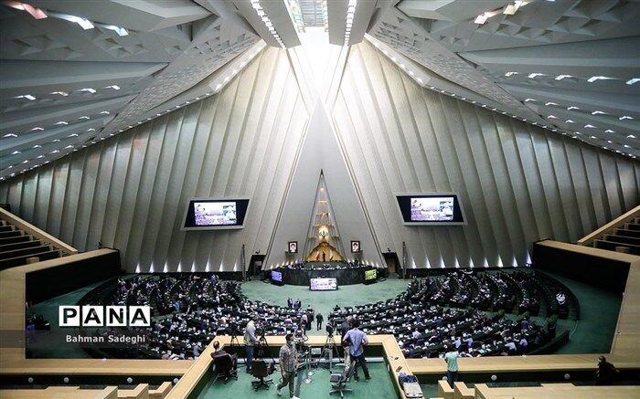 قدردانی فراکسیون اهل سنت از رهبر انقلاب