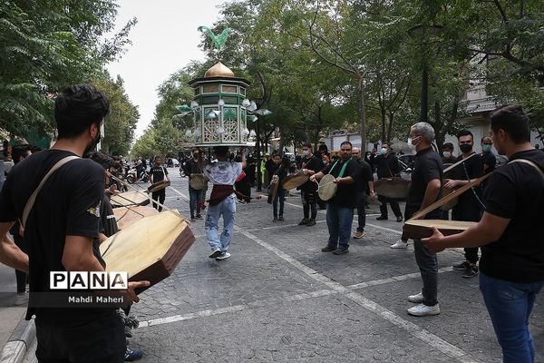عزاداری تاسوعا حسینی در بازار تهران
