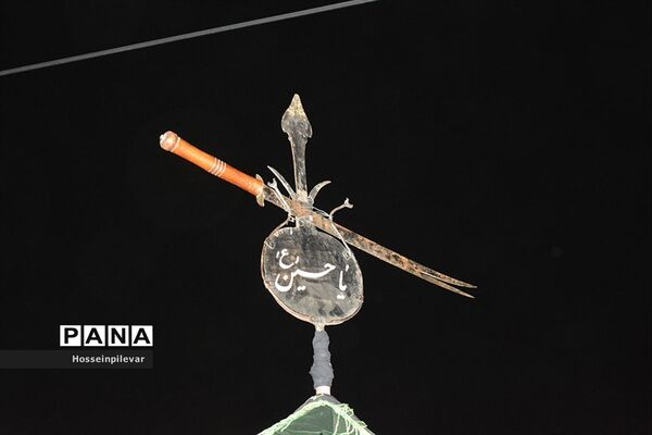آماده‌سازی نخل عزاداری در شهرستان خوسف