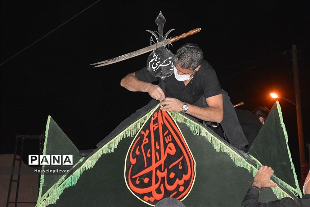 آماده‌سازی نخل عزاداری در شهرستان خوسف