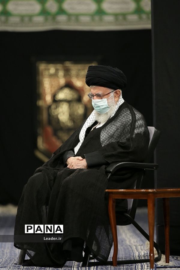 مراسم عزاداری شب عاشورای حسینی در حسینیه امام خمینی(ره)