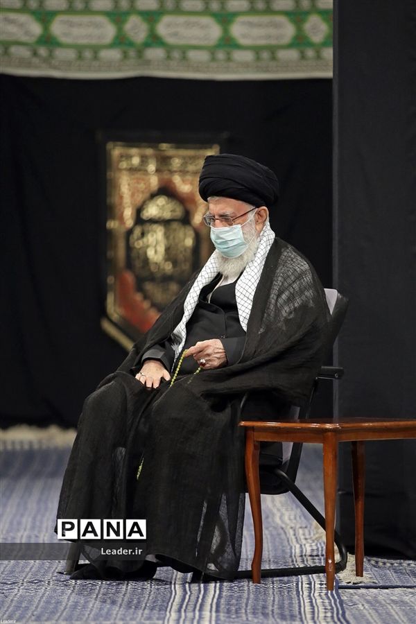 مراسم عزاداری شب عاشورای حسینی در حسینیه امام خمینی(ره)