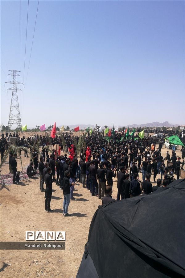 برگزاری مراسم واقعه ظهر عاشورا در حاجی آباد بیرجند