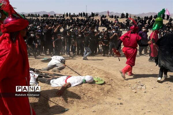 برگزاری مراسم واقعه ظهر عاشورا در حاجی آباد بیرجند