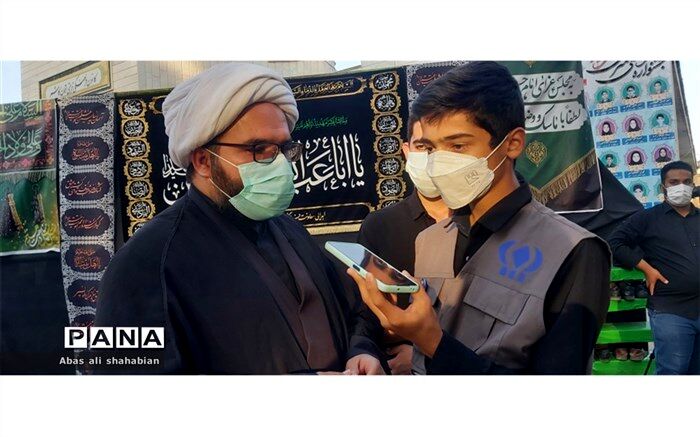 والدین باید برای رشد فرهنگی و معنوی فرزندانشان هزینه کنند