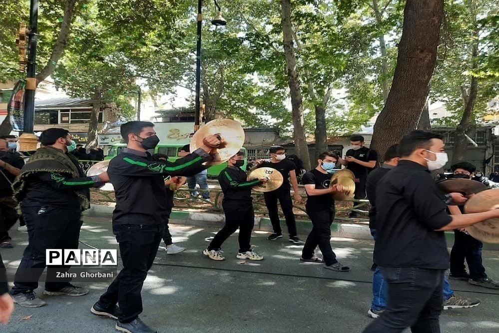 عزاداری مردم دماوند در روز عاشورای حسینی