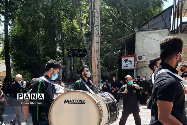 عزاداری مردم دماوند در روز عاشورای حسینی