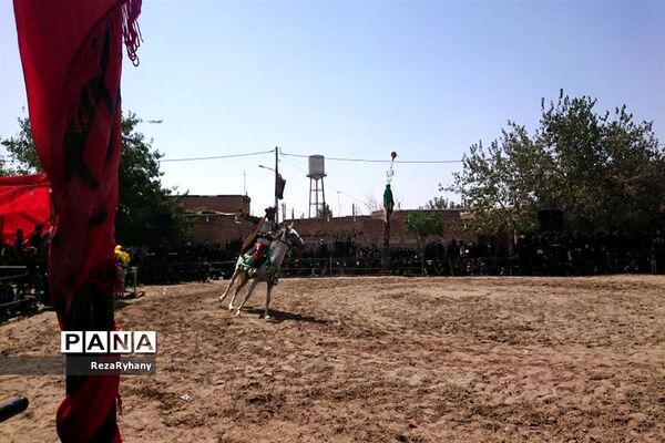 مراسم عزاداری و تعزیه  برای اسیران کربلا در روستای فرح آباد کاشمر