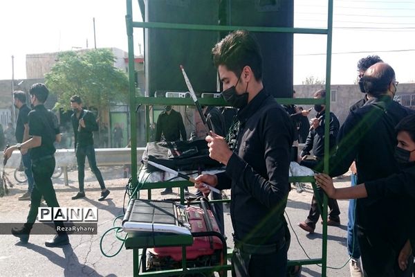 مراسم عزاداری و تعزیه  برای اسیران کربلا در روستای فرح آباد کاشمر