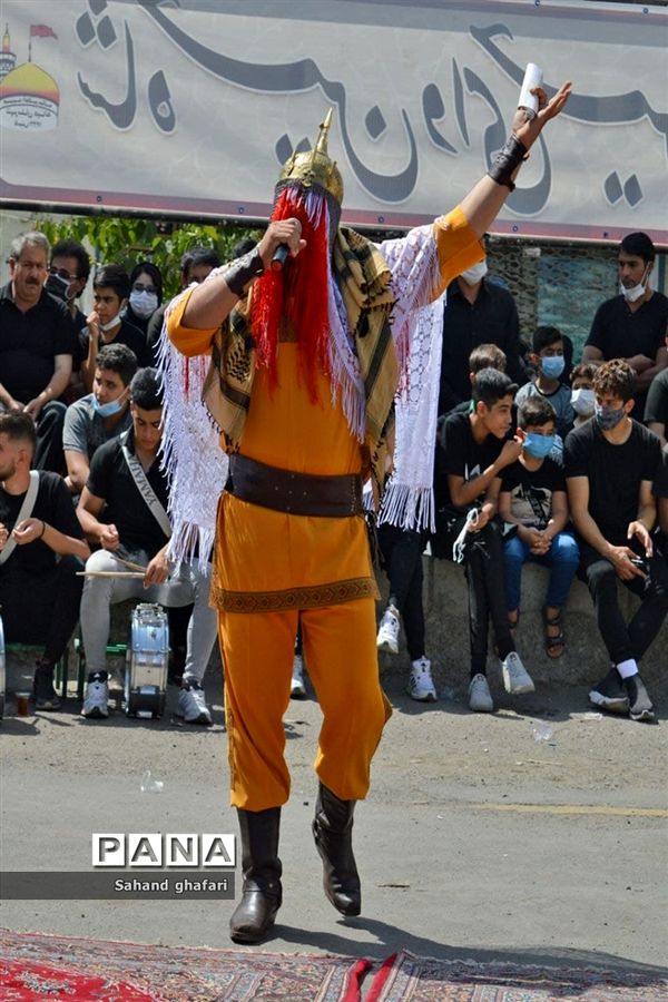 مراسم تعذیه خوانی  در میانه